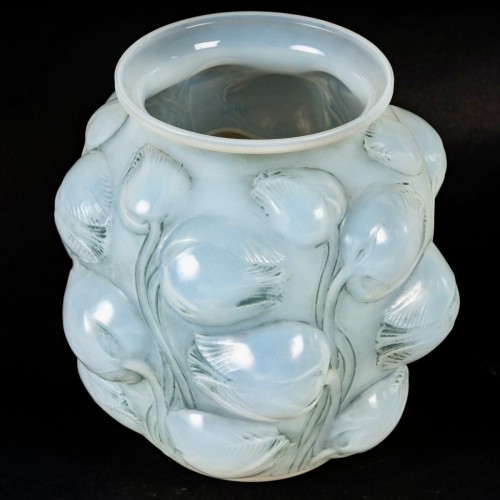 Glass & Crystal  - 1927 René Lalique - Tulipes Vase