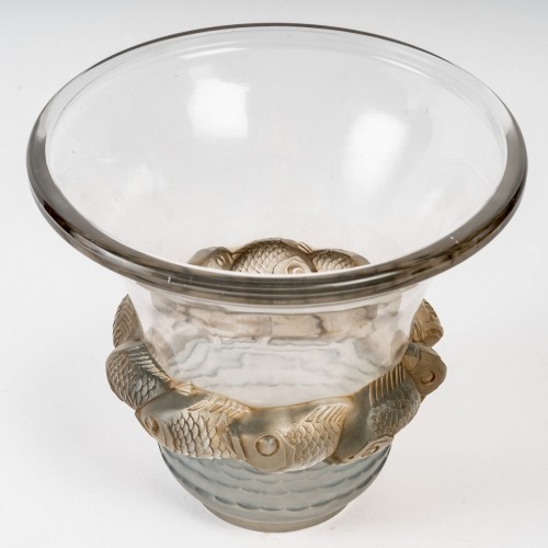 1930 René Lalique - Piriac Vase - 