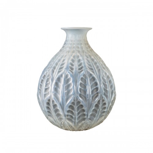 1927 René Lalique Vase Malesherbes
