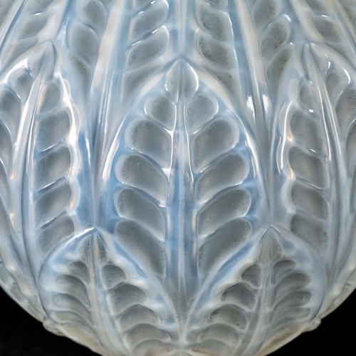 Glass & Crystal  - 1927 René Lalique Vase Malesherbes