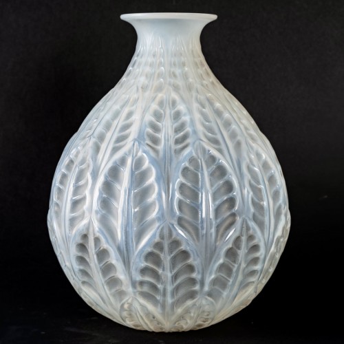 1927 René Lalique Vase Malesherbes - Art Déco