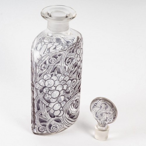 1920 René Lalique - Carafe Raisins - BG Arts