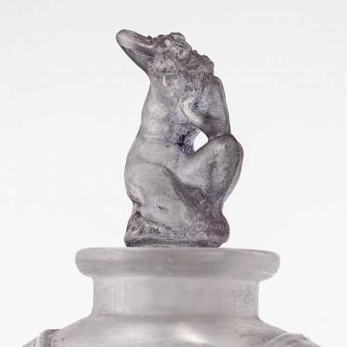 XXe siècle - 1920 René Lalique - Flacon Amphitrite