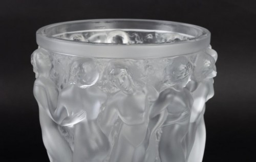 Glass & Crystal  - Lalique France - Vase Bacchantes