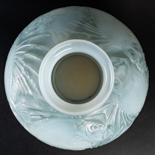 1921 René Lalique - Vase Poissons Cased - 