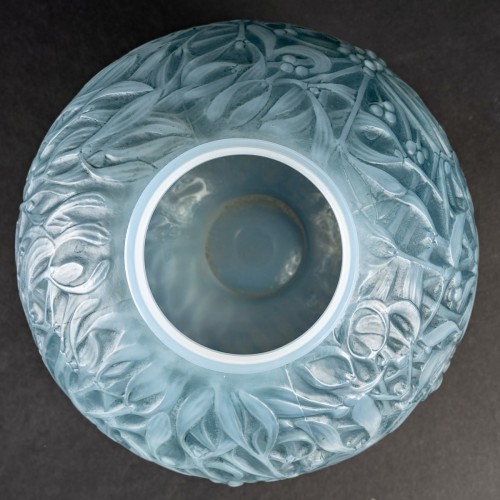 20th century - 1920 René Lalique - Vase Gui