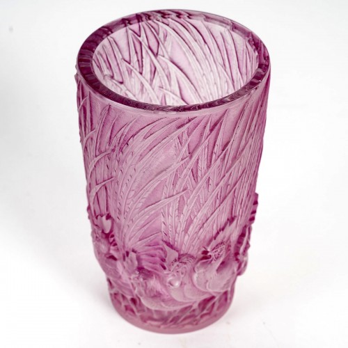Glass & Crystal  - 1928 René Lalique - Coqs Et Plumes Vase