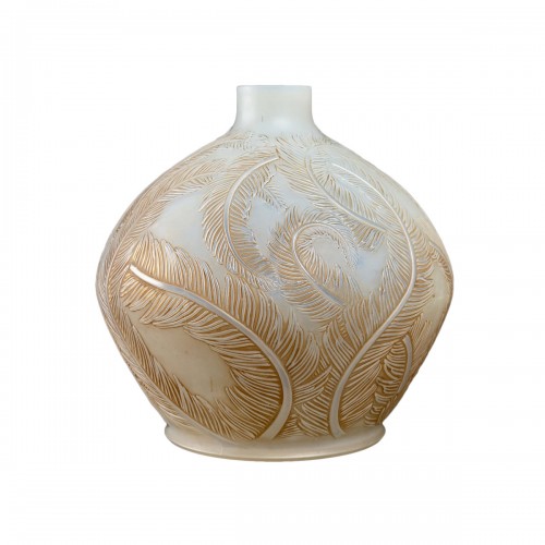 1920 René Lalique - Vase Plumes