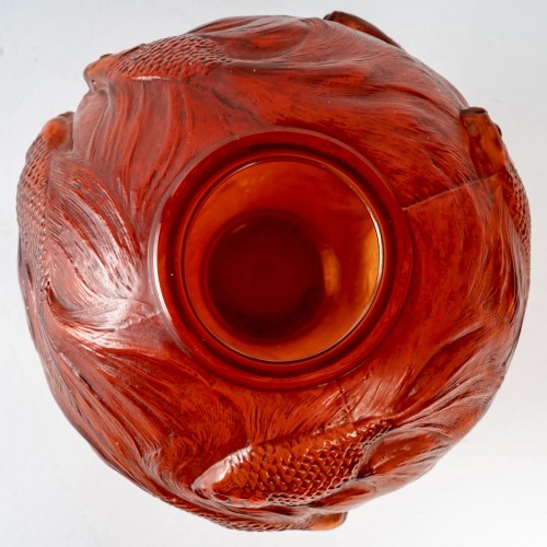 20th century - 1924 René Lalique - Vase Formose