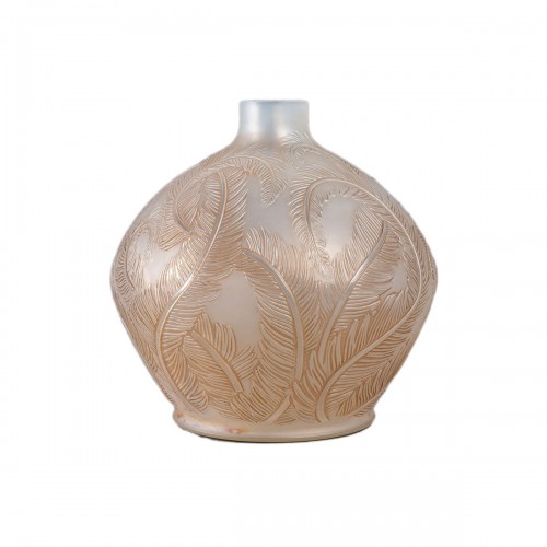 1920 René Lalique - Vase Plumes