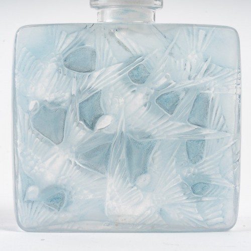 Glass & Crystal  - 1920 René Lalique - Perfume Bottle Hirondelles