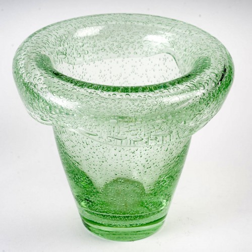 Glass & Crystal  - Daum Nancy - Vase With Upturned Rim