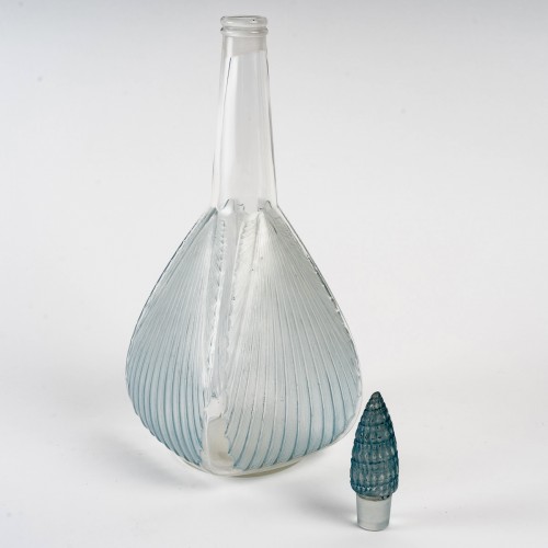 Glass & Crystal  - 1920 René Lalique - Decanter Coquilles - Shells