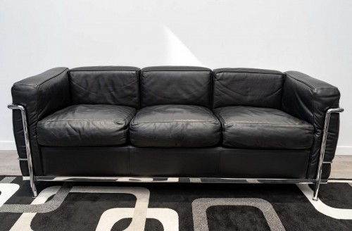 20th century - Le Corbusier, Perriand, Jeanneret - Cassina - Lc2 Armchair Black Leather