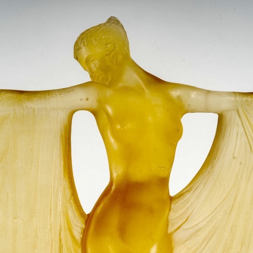 1925 René Lalique - Statuette &quot;Suzanne&quot; - Glass & Crystal Style Art Déco