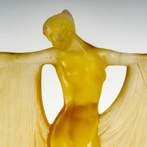 1925 René Lalique - Statuette "Suzanne" - Verrerie, Cristallerie Style Art Déco