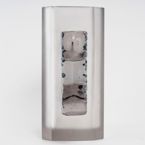 Glass & Crystal  - 1929 René Lalique - Vase Margaret