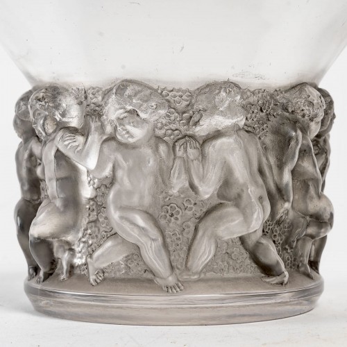 Verrerie, Cristallerie  - 1930 René Lalique - Vase Farandole