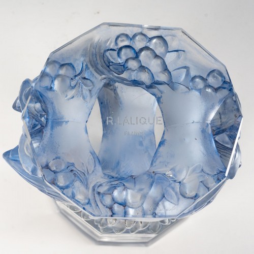 20th century - 1931 René Lalique - Vase Merles