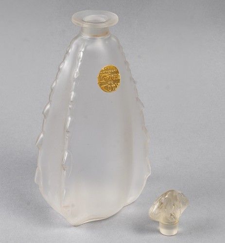 20th century - 1912 René Lalique - Three Perfume Bottle l&#039;Origan For Coty