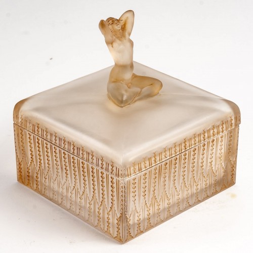 Antiquités - 1928 René Lalique - Box Sultane Frosted