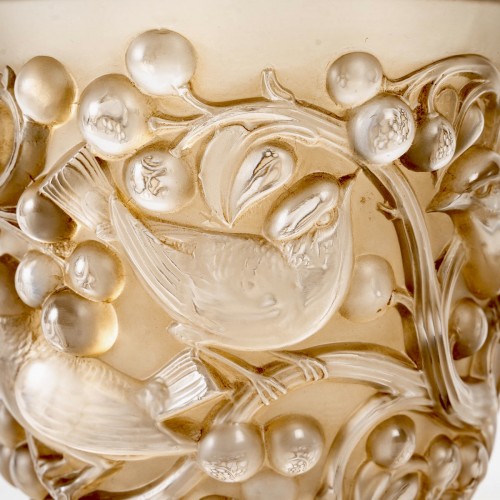 1927 René Lalique - &quot;Avallon&quot; Vase - Art Déco