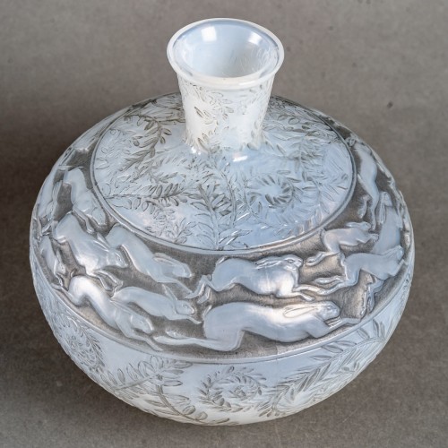 1923 René Lalique - Hare Vase - 