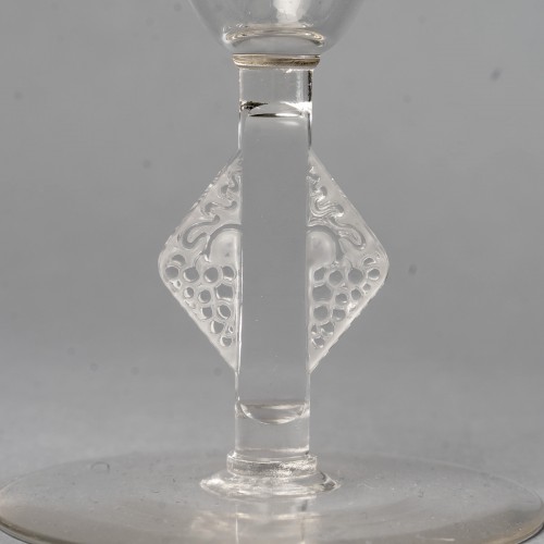 Art Déco - 1924 René Lalique - Service de verres Savegrne de 34 pièces