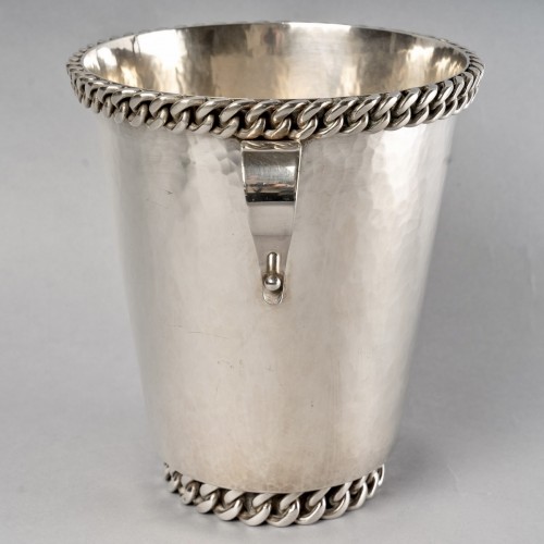 20th century - Jean Desprès - Champagne Ice Bucket Art Deco Hammered Silver Plated Metal