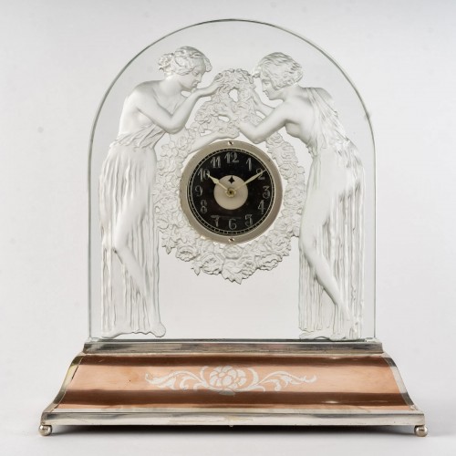 1926 René Lalique - Clock Deux Figurines Glass - American Base - 