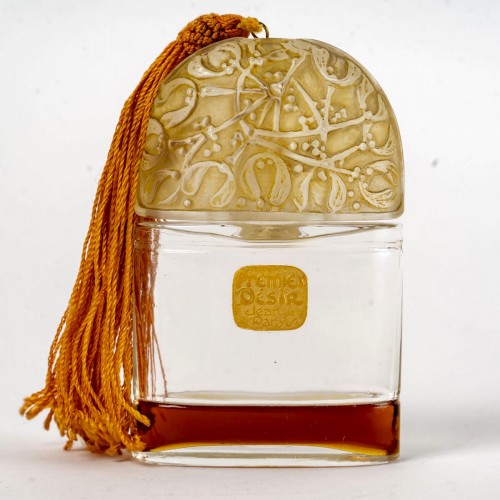 1926 René Lalique - Perfume Bottle Sous Le Gui Glass Patina Jean de Parys - Glass & Crystal Style Art Déco