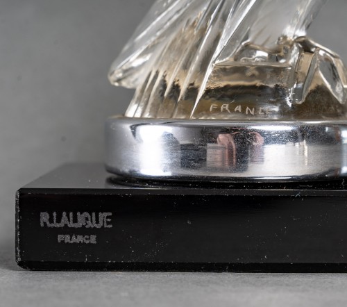 Antiquités - 1925 René Lalique - Mascotte automobile serre-livres Faucon