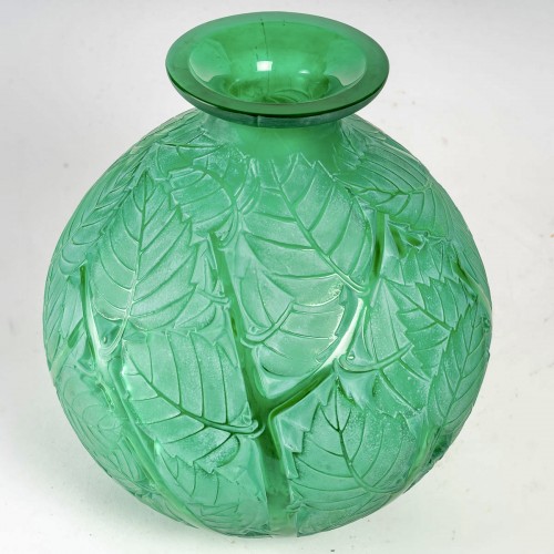 Glass & Crystal  - 1929 René Lalique - Vase Milan