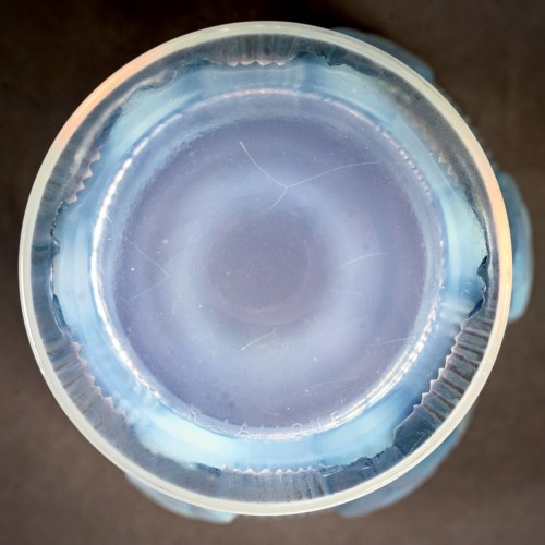 Glass & Crystal  - 1926 Rene Lalique - Vase Danaides