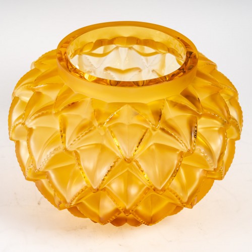 Glass & Crystal  - Lalique France - Vase Languedoc