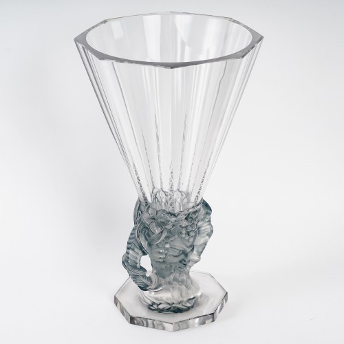 Glass & Crystal  - 1931 René Lalique - Vase Faune 