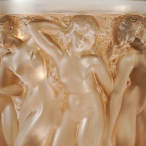 XXe siècle - 1927 René Lalique - Vase Bacchantes