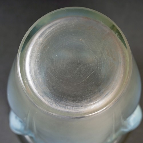 20th century - 1924 René Lalique - Vase Ceylan