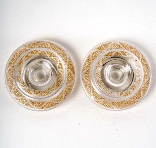 1934 René Lalique - Pair Of  &quot;Ricquewihr&quot;  Candlesticks - Art Déco