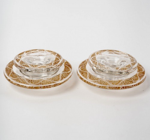 Antiquités - 1934 René Lalique - Pair Of  &quot;Ricquewihr&quot;  Candlesticks