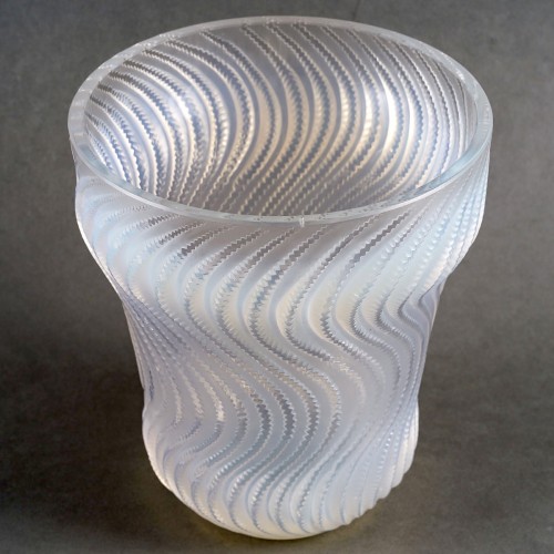 1934 René Lalique - Vase Actinia - Glass & Crystal Style Art Déco