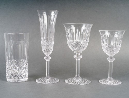 Antiquités - 1928 Saint Louis - Set Of  32 Pieces Glasses Tommy 