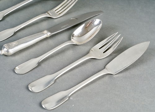 Puiforcat - Ménagère Louvois de 96 pièces en argent massif - Argenterie et Arts de la table Style 