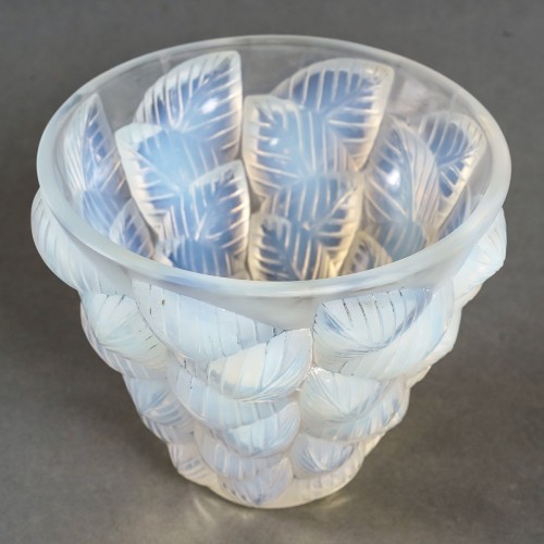 1927 René Lalique - Vase Moissac - Glass & Crystal Style Art Déco