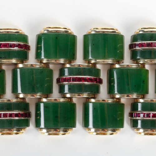 Bijouterie, Joaillerie Bracelet - Puiforcat - Bracelet "Tank" Art Déco en or jaune, jade et rubis