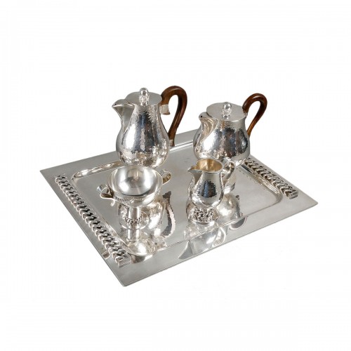 Jean Desprès - Tea Coffee Set "Art Deco" made in hammered silver plated metal