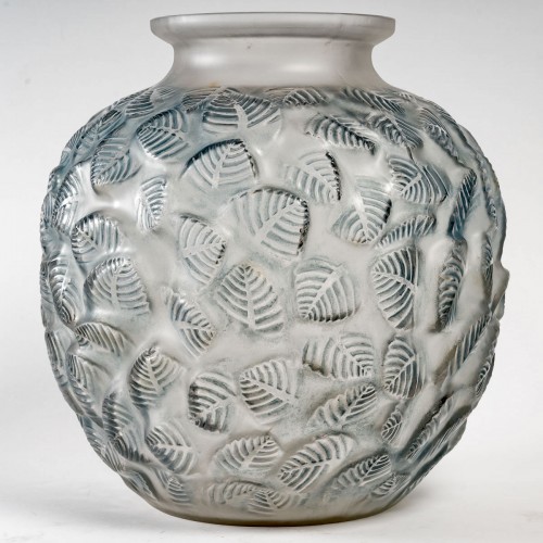 Verrerie, Cristallerie  - 1926 René Lalique - Vase "Charmille" 