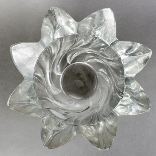 Glass & Crystal  - 1950 Marc Lalique - Vase Eguzon