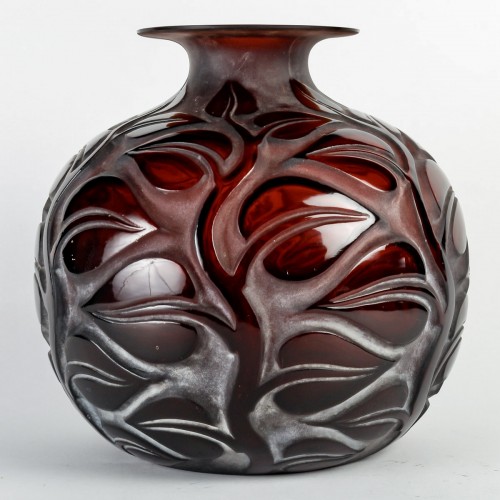 XXe siècle - 1926 René Lalique - Vase Sophora Verre Ambre Foncé Patiné Blanc