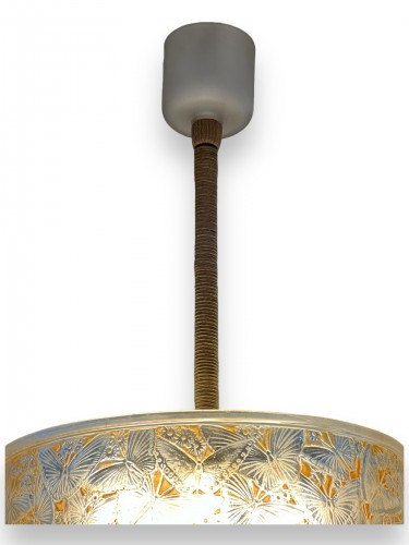 1923 René Lalique - Suspension Plafonnier Lustre Papillons Verre Patiné Sépia - BG Arts